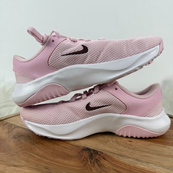 Nike Legend Essential 3 Next Nature‎ Wmns Size 5.5 Barely Rose training shoes - Picture 2 of 9